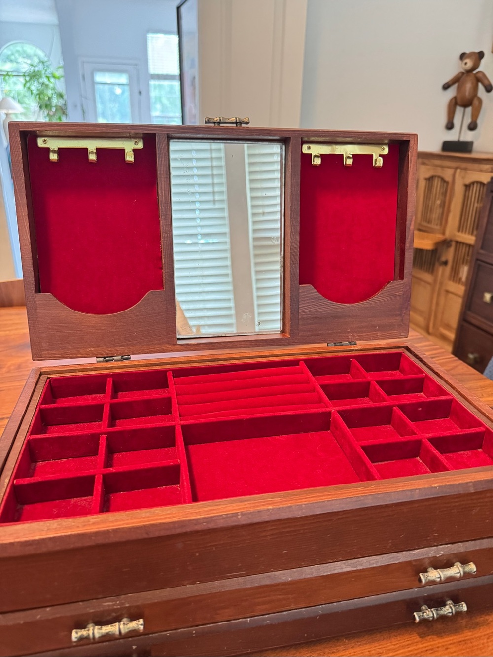 Vintage London Leather Wood Jewelry Box Chest With Interior Mirror 14" × 8" × 6" - Picture 11 of 16